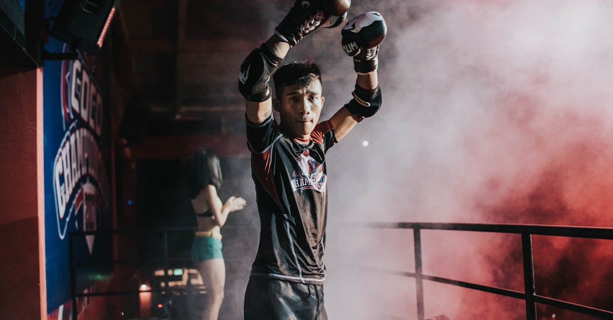 découvrez l'univers captivant de la boxe, un sport de combat qui allie technique, stratégie et condition physique. que vous soyez débutant ou boxeur aguerri, plongez dans les bienfaits de cette discipline dynamique, apprenez les techniques de base, et explorez les compétitions qui font vibrer les passionnés.